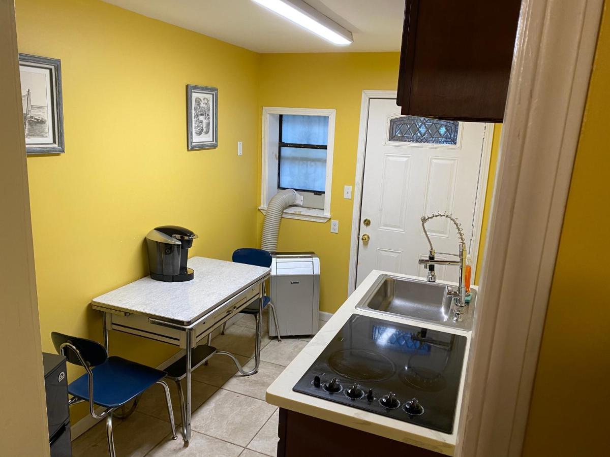 Comfortable Crash Pad นิวออร์ลีนส์ ภายนอก รูปภาพ